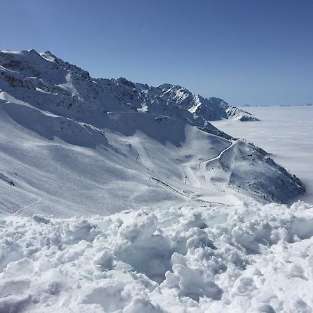 Le Carnival Bed & Breakfast Laval  Luaran gambar